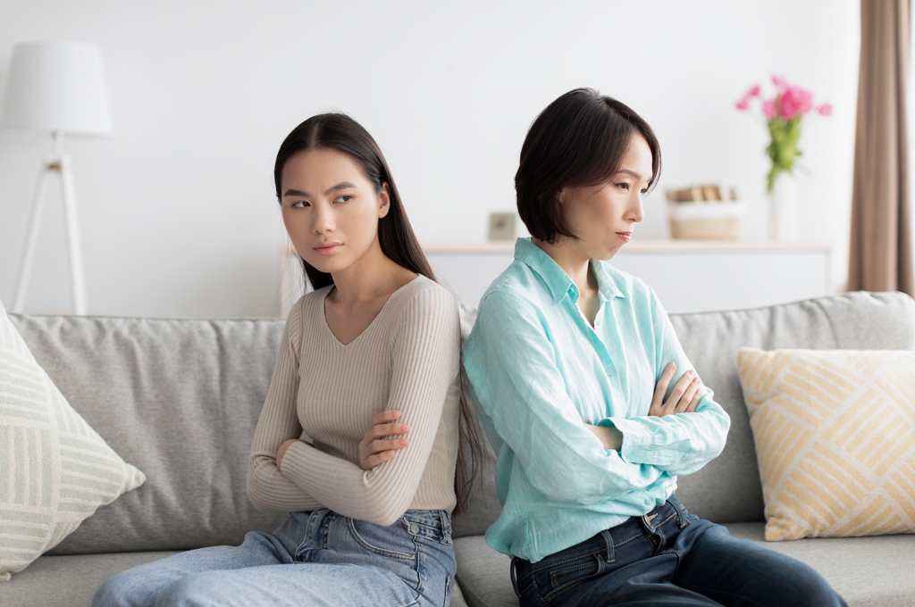 剛買進口新車！人妻上班「得知婆婆擅自把車借他們」　「爽玩南部三天」她回家愣住了
