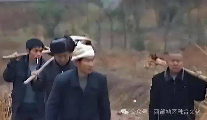 連續7天夢到亡母！兒子驚醒「黑影帶走她」　一開棺「裡面是空的」兇手竟是他
