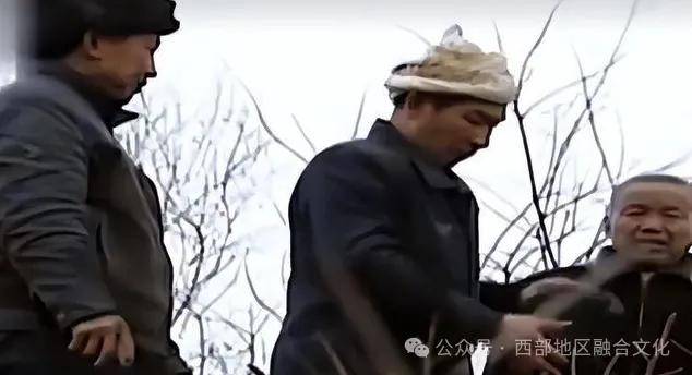 連續7天夢到亡母！兒子驚醒「黑影帶走她」　一開棺「裡面是空的」兇手竟是他