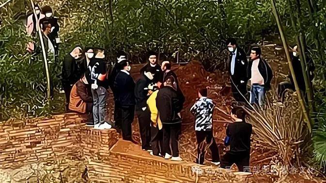 連續7天夢到亡母！兒子驚醒「黑影帶走她」　一開棺「裡面是空的」兇手竟是他