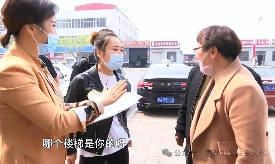 惡鄰住二樓「向整棟樓索求50萬過路費」　5年後報應來了「大家都坐看笑話」