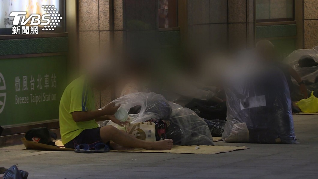 開工廠賺千萬！台富商「竟淪街友討飯」慘睡火車站　做工出事「五根手指全不見」領殘障津貼…