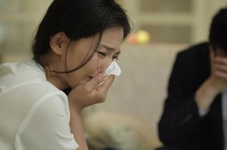二胎又是生女兒！婆婆對我不管不顧還「趕我出門」，事後「丈夫一番話」讓我淚崩