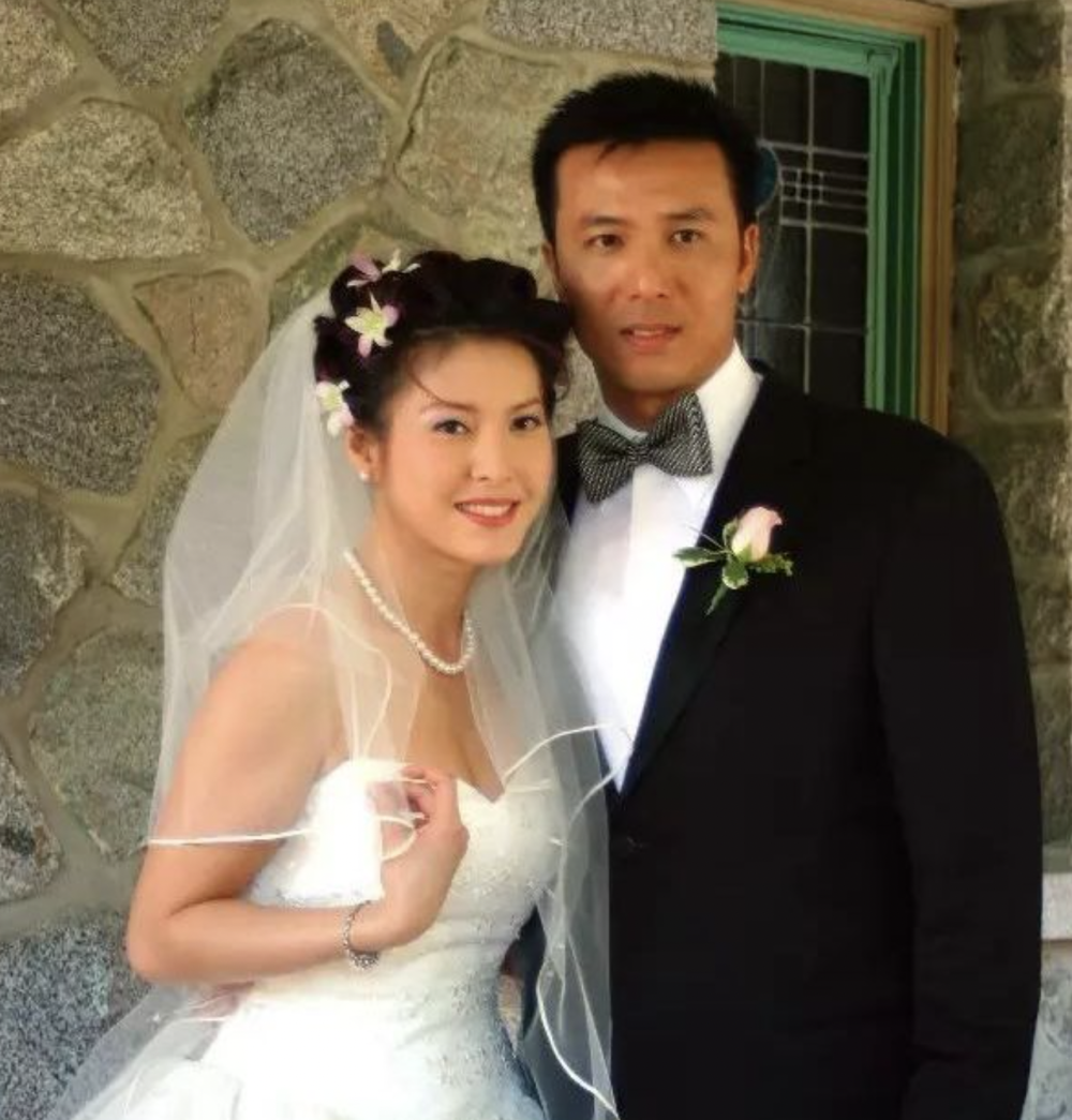 曾是一代玉女！與何家勁分手後「嫁給粉絲生三兒女」　怕丈夫失去興趣「不敢整容」57歲近照曝光
