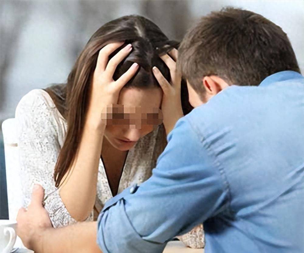 婆婆嫌棄我娘家窮！我媽送來「一箱特產」，婆婆轉身就扔進垃圾桶，我撿起拆開一看哭了