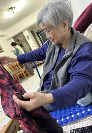癌母不願闔眼！53歲女星「求他們趕到」媽媽才撒手　忍痛放棄急救喊「需要很大勇氣」...