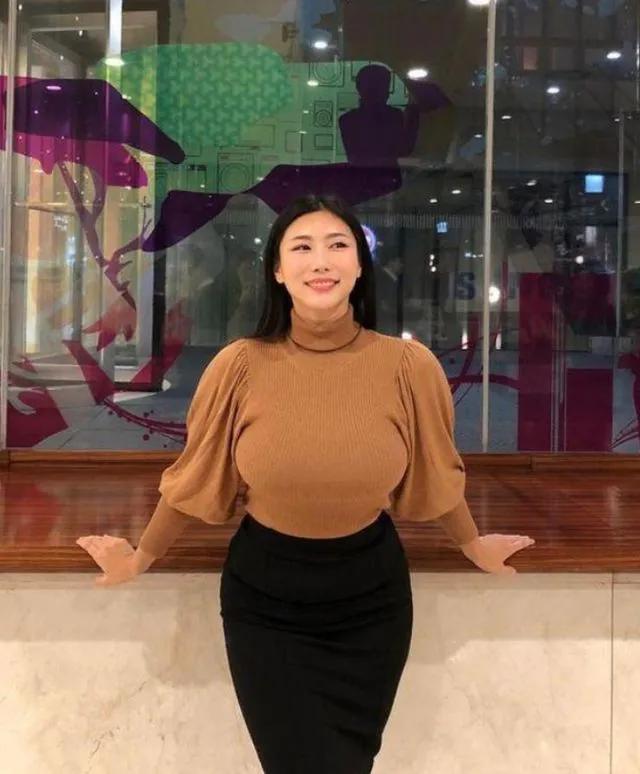 50歲阿姨再婚！新婚夜63歲丈夫「抱著她不停求饒」　寧願住客廳「堅決不回卧室」淚訴原因