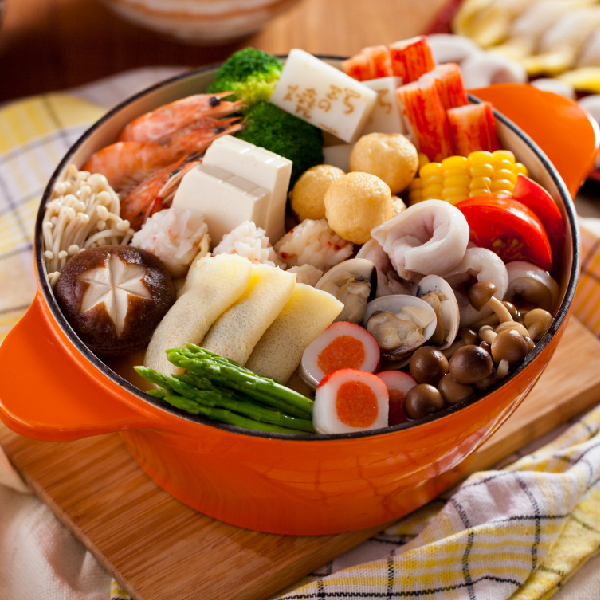 火鍋吃到飽「湯上浮一層肉渣泡沫」超煩　他教一招「再也不用狂撈」內行人證實：真的有用