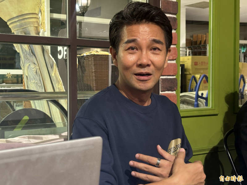 謝承均罕落淚！哽咽媽媽「吐血住進加護病房」　簽不了術前同意書「以為她一直很健康」