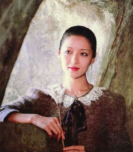 台灣第一美女結縭「大18歲才子」第二天就分居　名嘴曝「婚變導火線」：早已有跡象