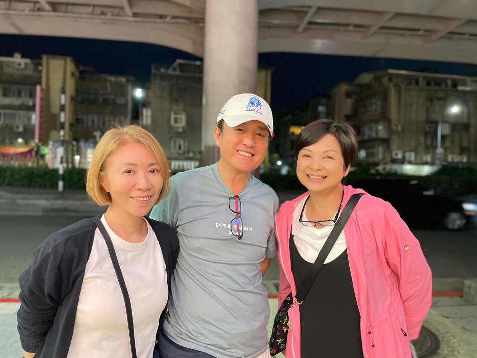 結婚30年爆婚變！李翊君認「和檢場是室友」：互不干涉...「腳長他身上」女人緣超好