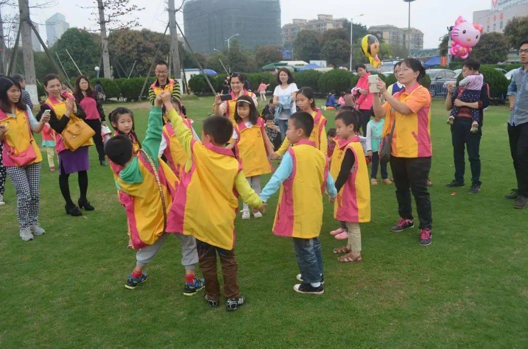 幼兒園老師群組發「全班午睡照」　不到10秒急忙撤回「卻為時已晚」