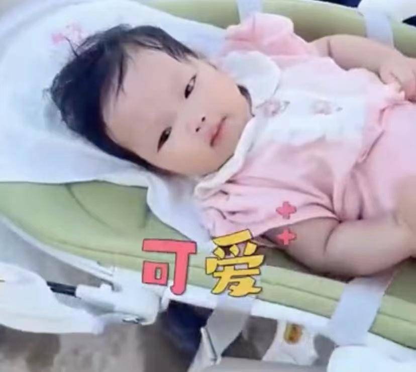 突然當阿公！大四兒子暑假回家「手上抱了個娃」　爸媽瞬間崩潰「你自己還是孩子呢」...