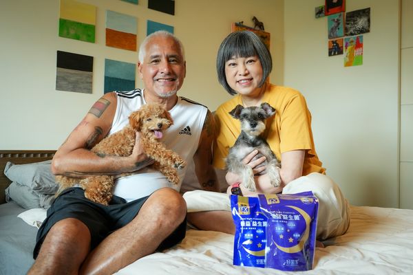 結婚20年！58歲名主持人宣布「與老公離婚」　坦言「確實有第三者」：婚姻早就死了...