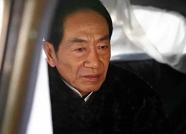 螢幕上是大反派！知名老戲骨「娶小37歲嬌妻」被唱衰　「71歲老來得女」樂打拼養家
