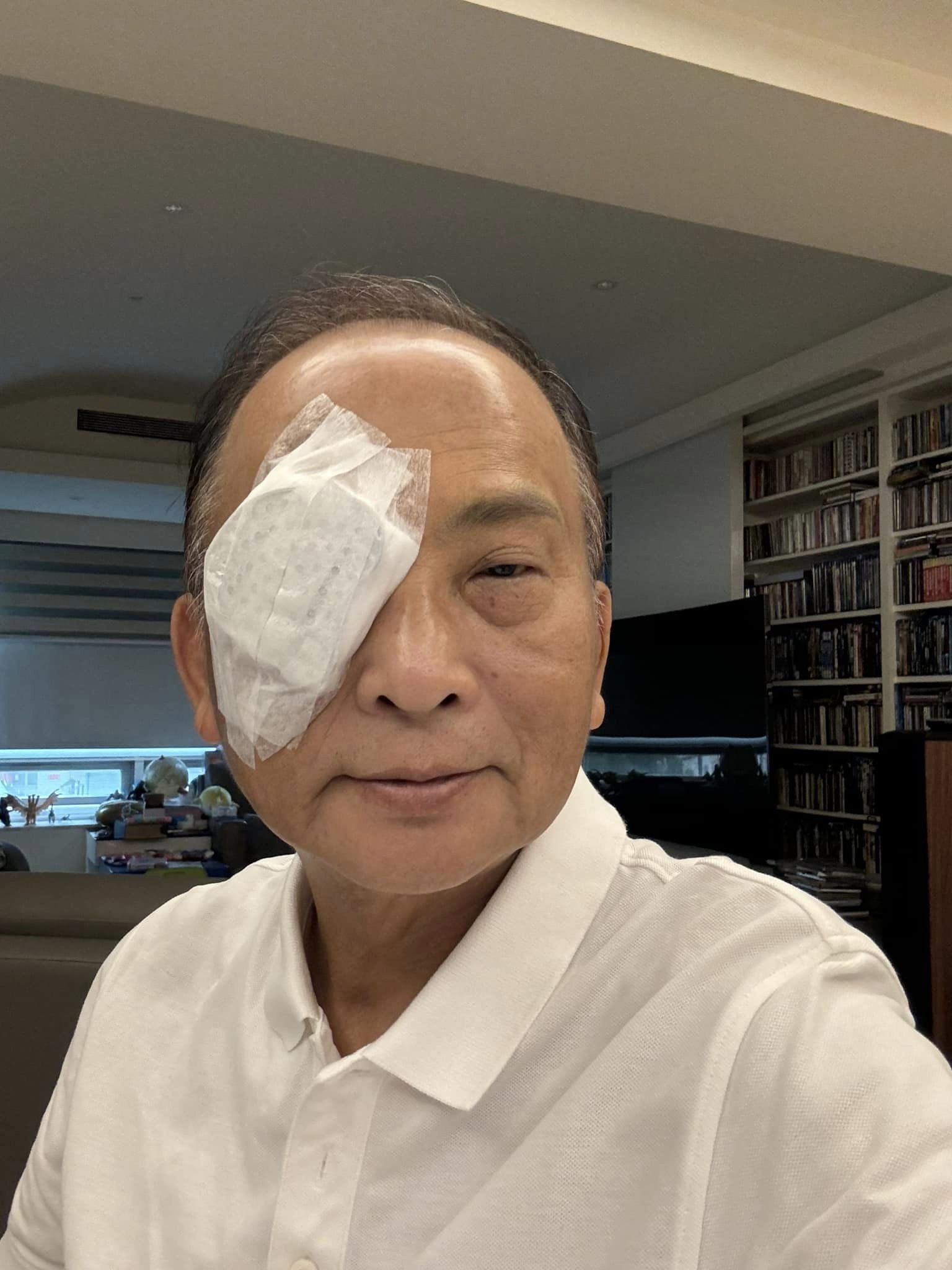 突緊急動手術！65歲孔鏘「暴瘦25kg」又一惡疾纏身　悲吐「連老婆都看不清」：感覺快不行了