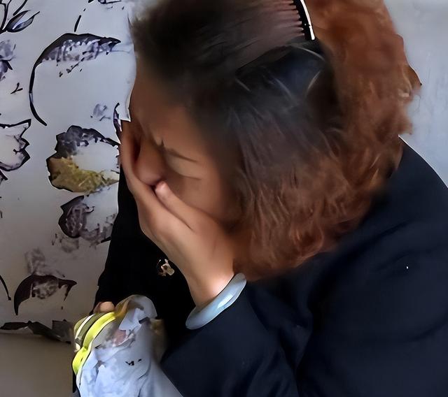 沒洗手就抱孫！51歲媽「被親生兒打成重傷」　「診斷結果倒抽一口氣」最後竟痛哭道歉...