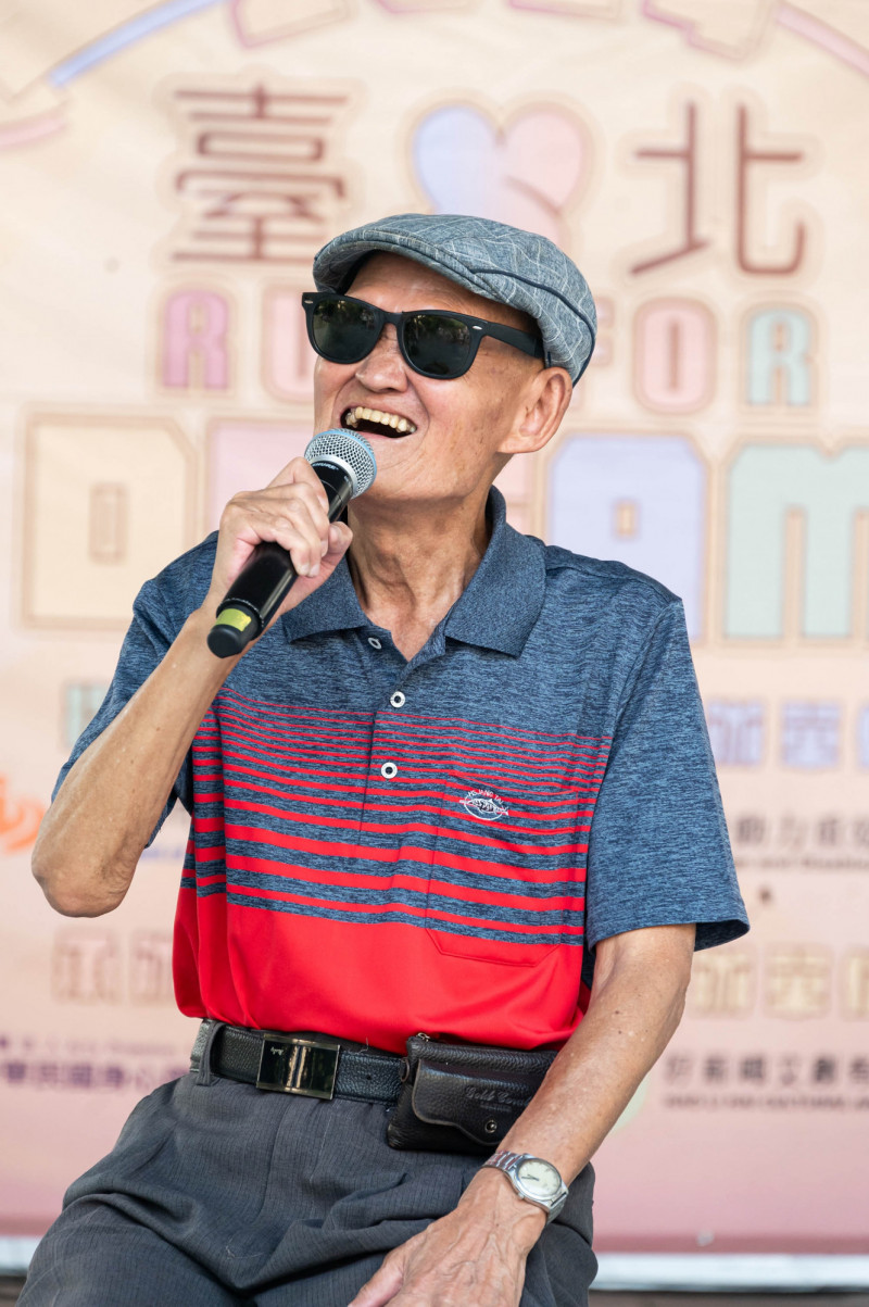 妻帕金森又中風！李炳輝哀曝「心導管每支9萬」付不起　「2大咖霸氣出手」他驚喜感謝