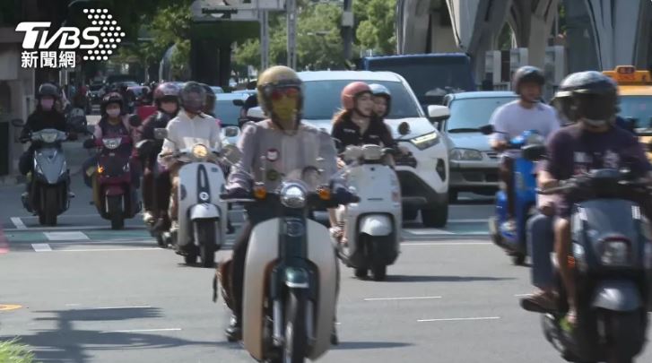 小姑沒錢「肖想買機車」！婆婆要她出錢「辯稱長嫂如母」網一面倒酸回...