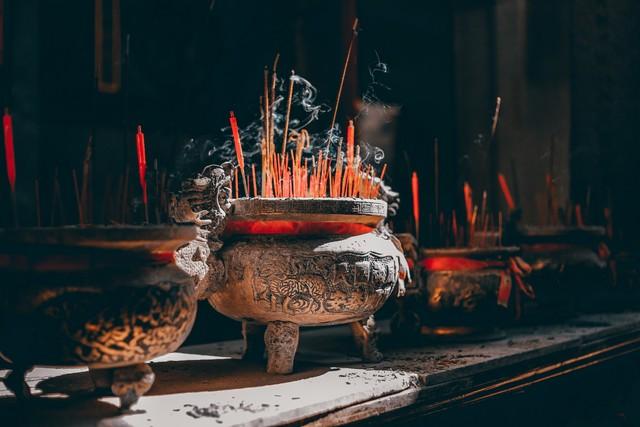 踏入寺廟必知！這5大禁忌觸犯恐「佛緣盡失」，高僧警告：千萬別做
