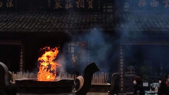 踏入寺廟必知！這5大禁忌觸犯恐「佛緣盡失」，高僧警告：千萬別做