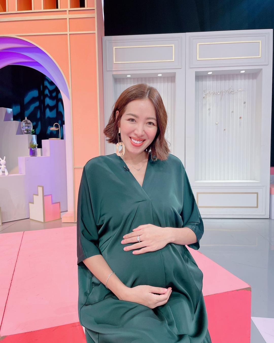剛迎第三胎！女星嫁大24歲總裁尪「為1事簽離婚協議」　「導火線曝光」：我真的很孤單