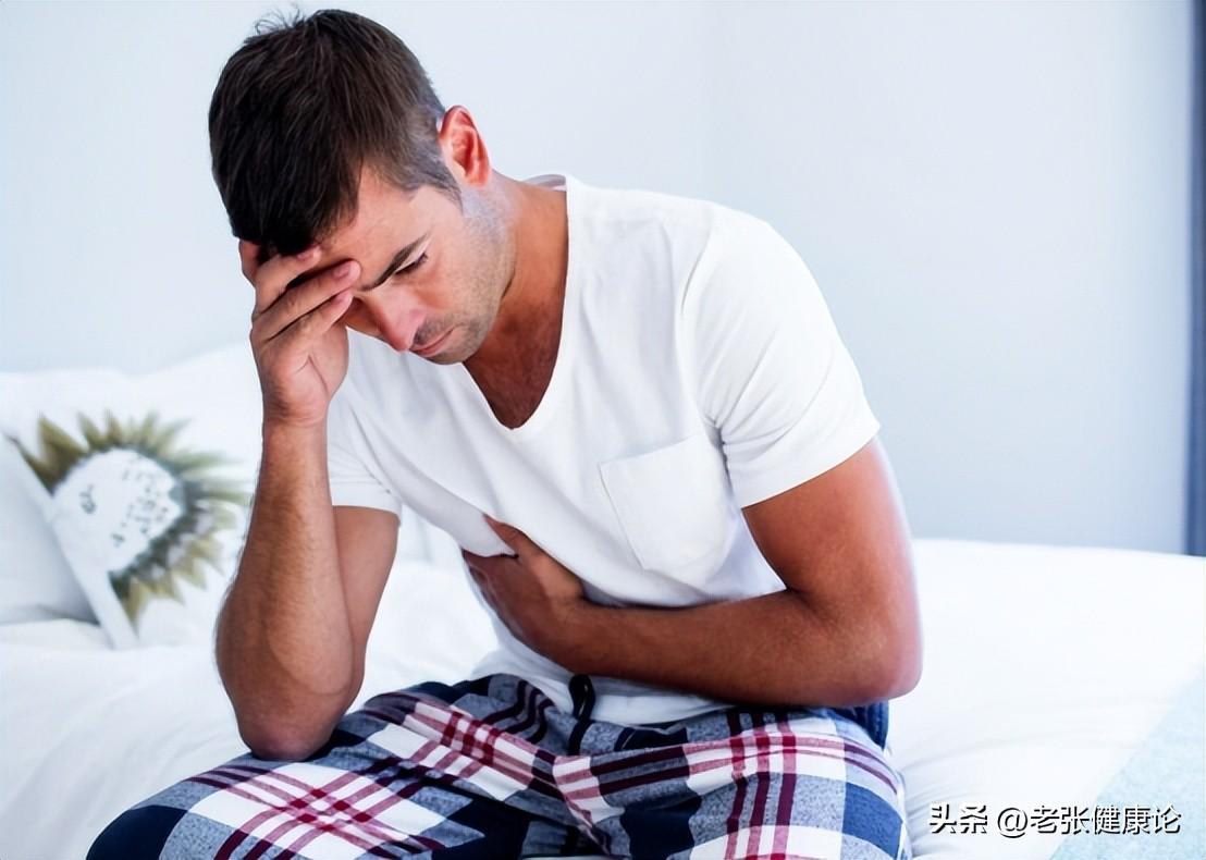 胃癌警訊！35歲男忽略「飯前1明顯表現」險錯過治療 醫生揭3大早期信號