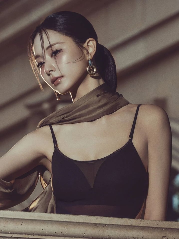 世界第一美女星「被目擊去咖啡店打工」！粉絲擠爆排隊「一次消費近百萬」近距離照曝光