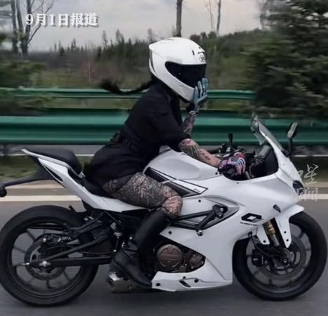28歲重機大咖過世！現場悽慘「劃出10公尺血痕」留下1子　網卻不同情她：「遲早出事」