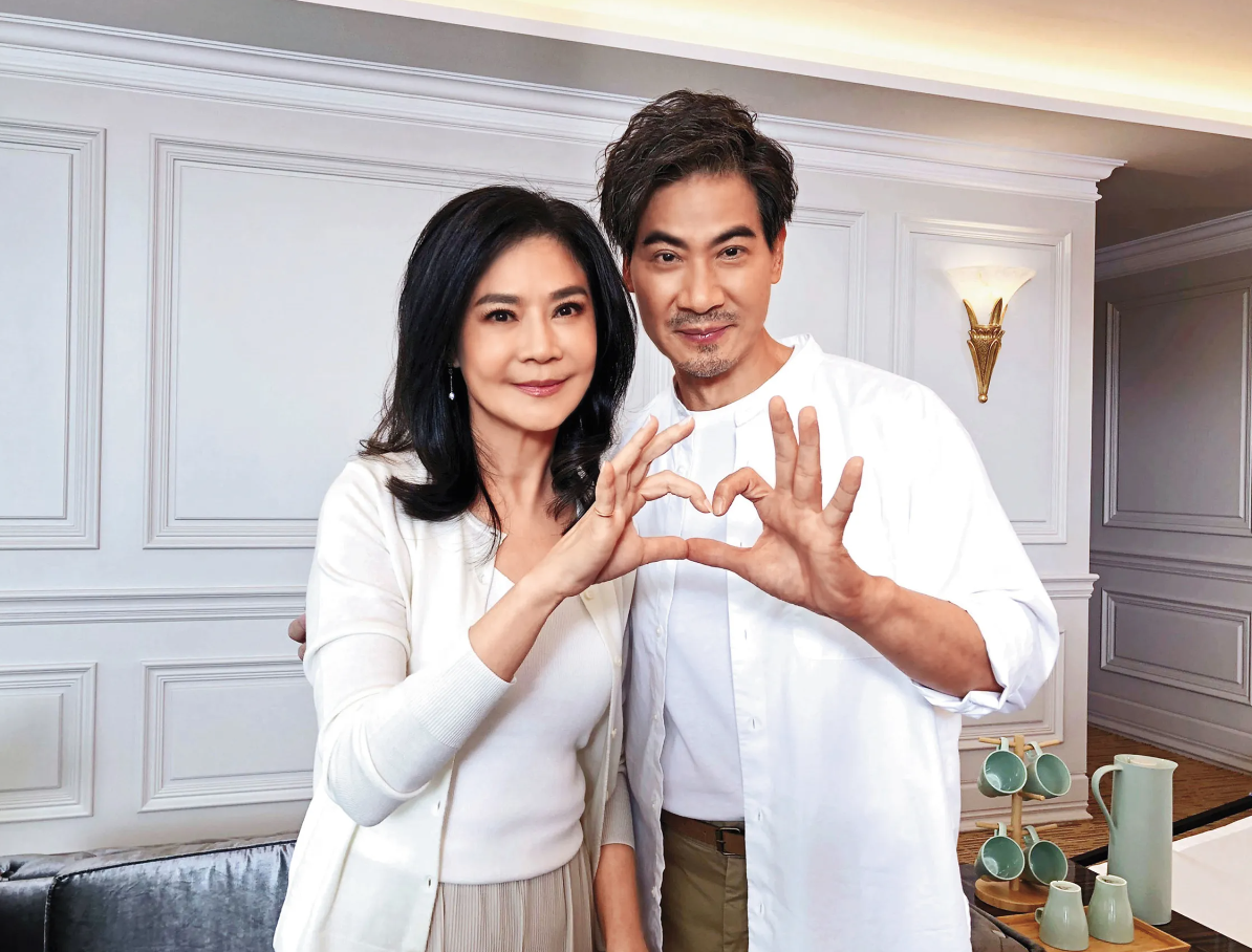 23年婚姻亮紅燈？61歲翁家明爆「甜約嫩妹攀岩」親密互動全被拍　女方「竟是生技千金」他事後全說了
