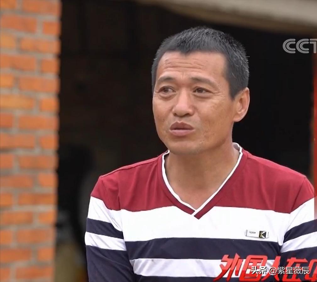 一見鐘情！40歲大叔執意「娶22歲非洲女孩」　帶回國「生下混血兒」近況曝光：令人唏噓