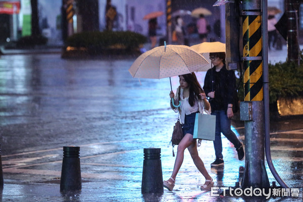 貝碧佳轉中度颱風！逼近台灣「最新路徑曝光」　中秋烤肉「小心雨勢來襲」專家曝下周天氣