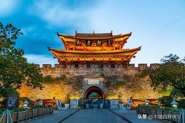 72歲媽媽從沒出國過！我特別出錢「帶她搭飛機出去玩」　到了第五天「我就決定提前回家」