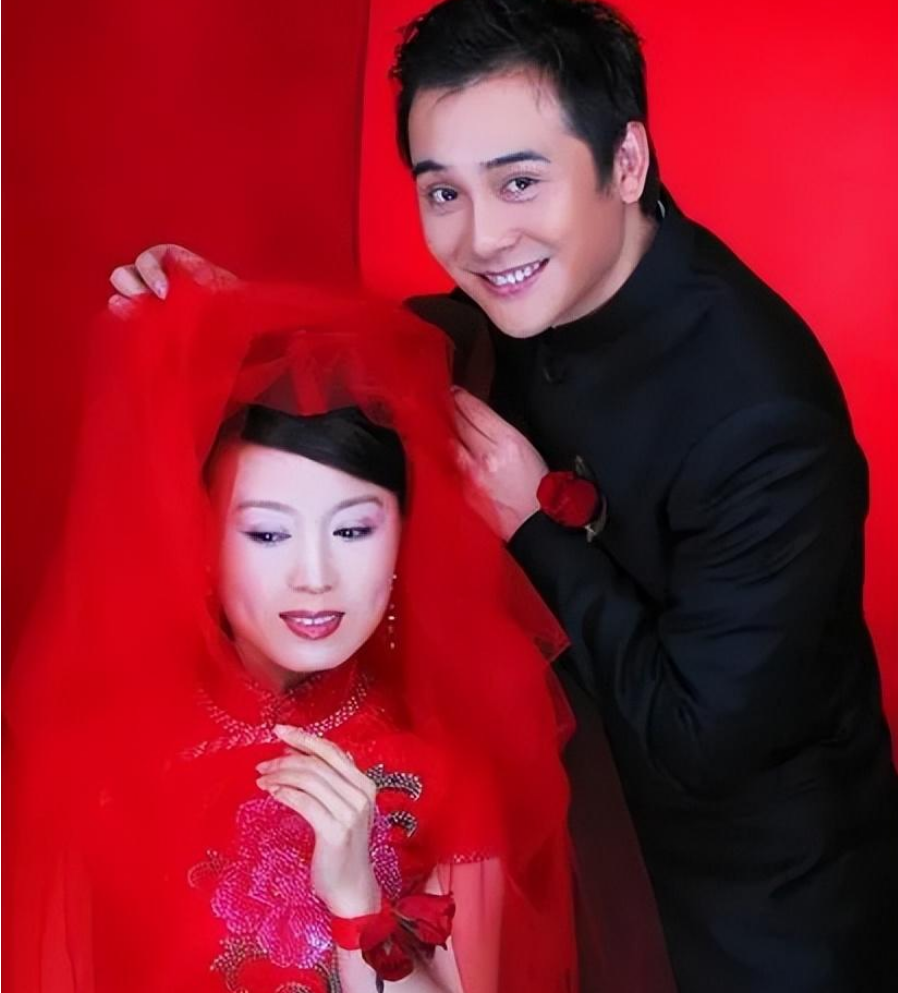 他長得帥演技好！25歲時不顧反對「娶大15歲妻子」　21年後「近況曝光」出乎意料