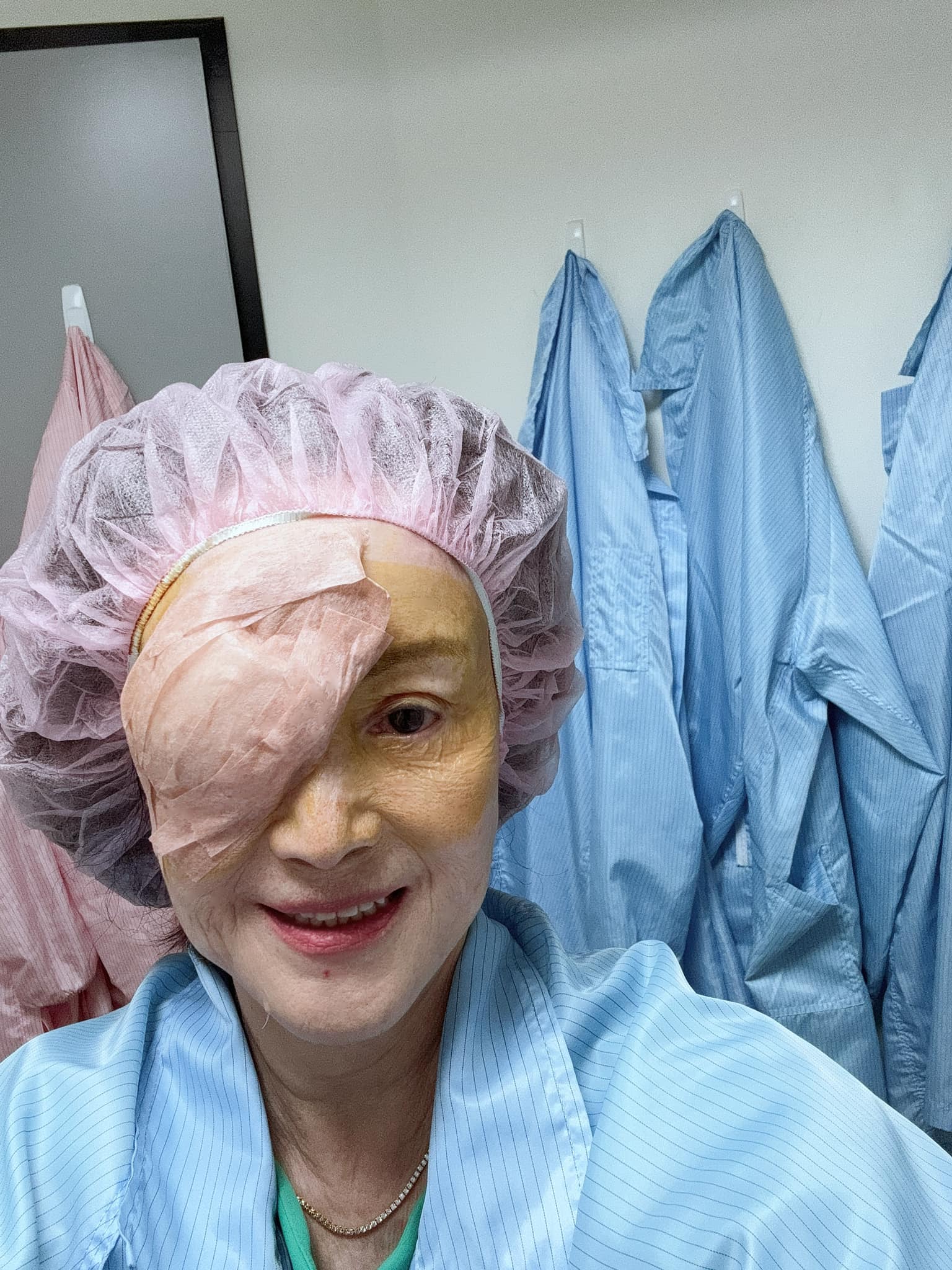 需要大家的祝福！78歲資深女星「入院動刀」：一個月開2次　曝術後畫面「親自報平安」