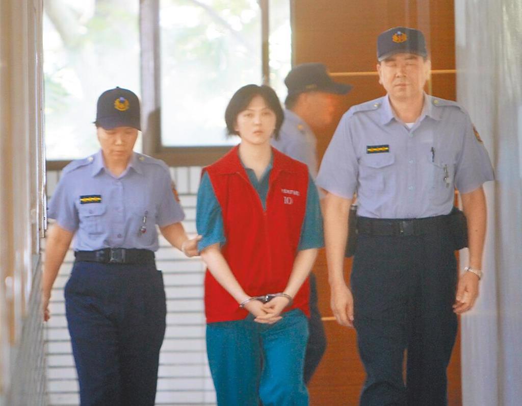 聲請廢死釋憲！驚世媳婦「手弒親媽、丈夫、婆婆」　家屬崩潰：「家破人亡10幾年」