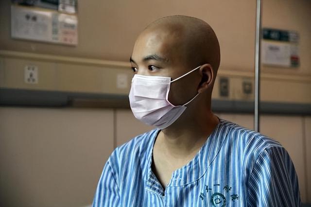 21歲少女「好心捐骨髓」拯救陌生男子！一年後懷孕家屬竟登門：請墮胎救救我丈夫