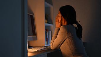 21歲少女「好心捐骨髓」拯救陌生男子！一年後懷孕家屬竟登門：請墮胎救救我丈夫