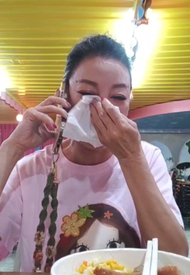 淚控徐乃麟羞辱！楊繡惠再點名「多位主持大哥大姐」私下真面目　其中一位「好話不斷」引熱議