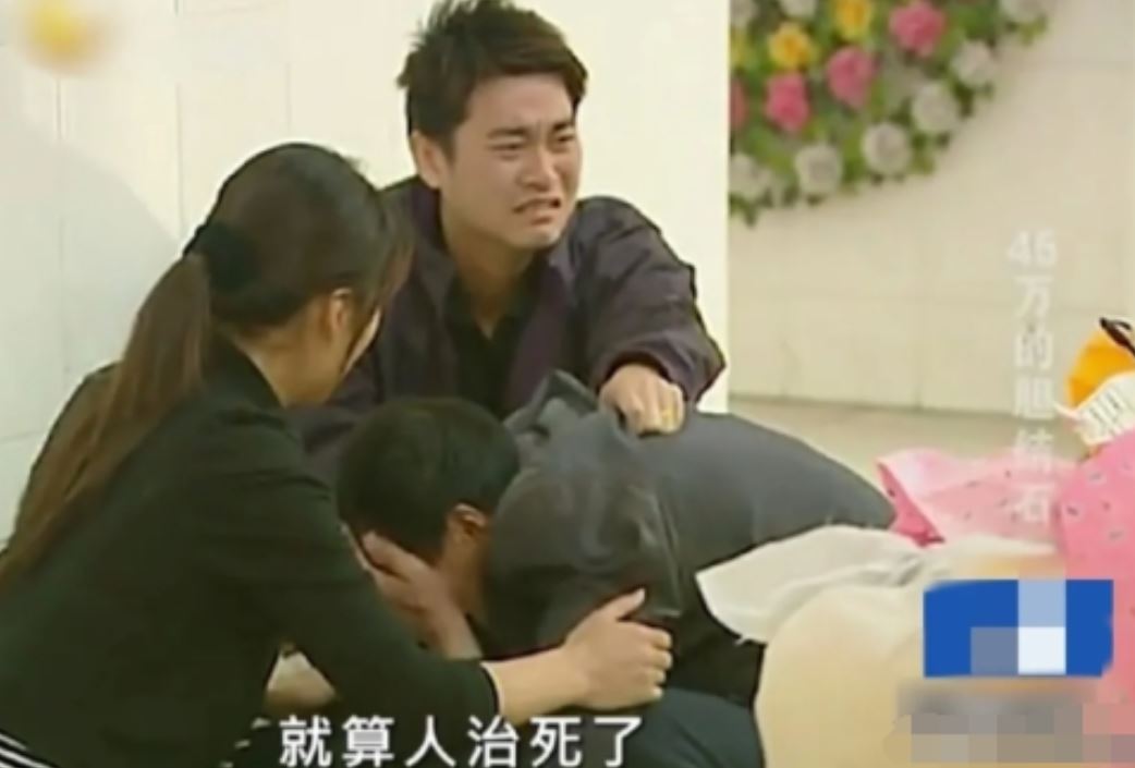 膽結石小手術！50歲女「活著進去、躺著出來」夫崩潰　醫院「事後一舉動」刷新三觀