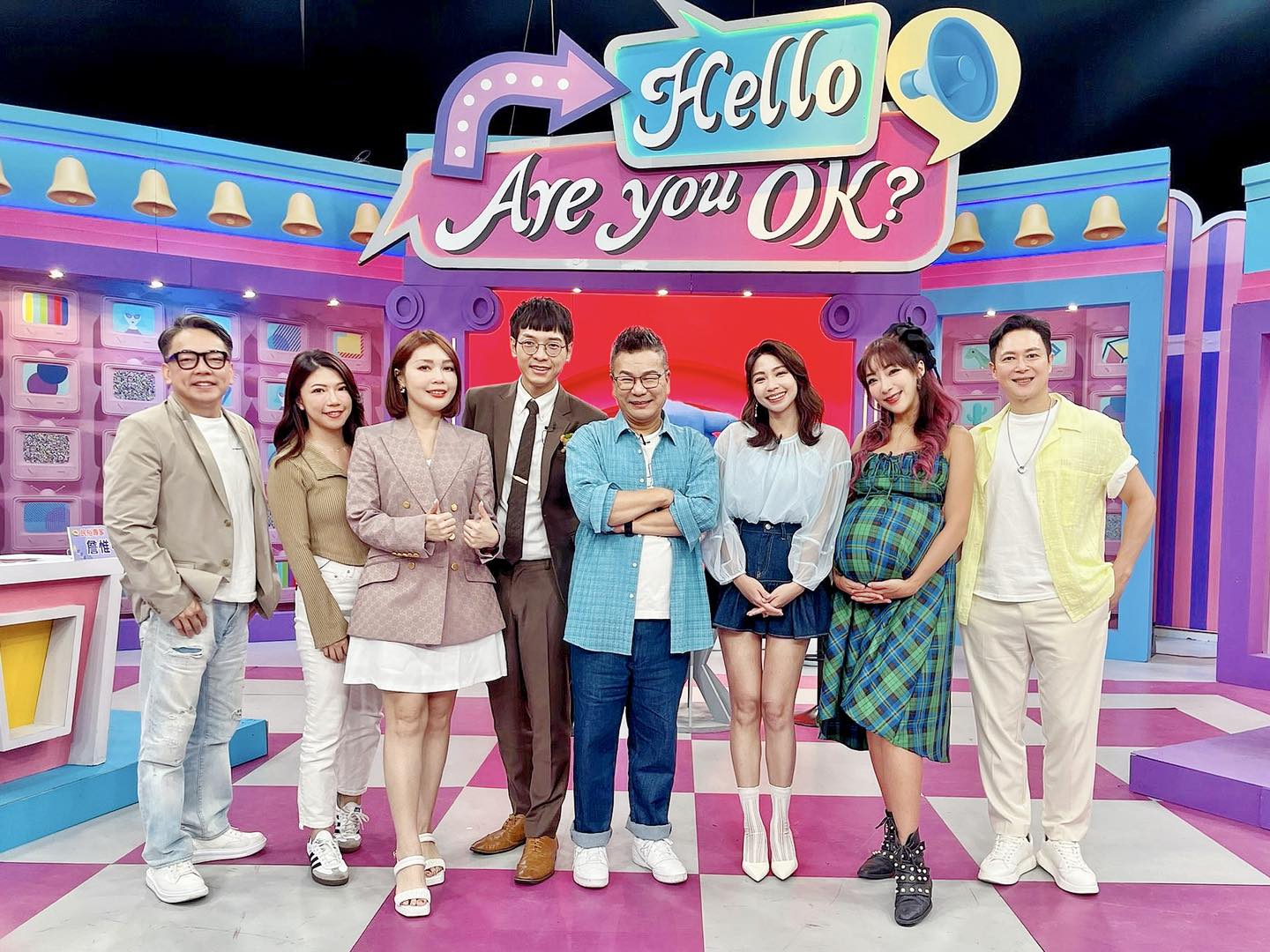 40歲女星生了！順產雙胞胎「正式升格5寶媽」　「見女兒萌臉」忍不住：還想繼續生
