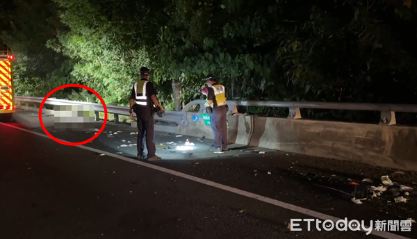 快訊／國道3號嚴重車禍「整車撞爛翻覆」！「2人重傷身亡」5人緊急送醫...