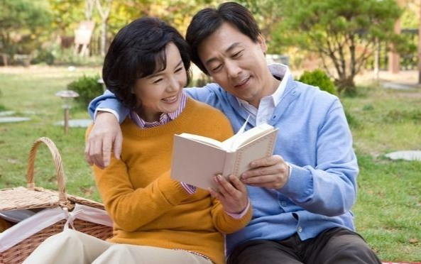 人過中年！異性之間關係再好　大多數人無非是圖「這3件事」別裝糊塗