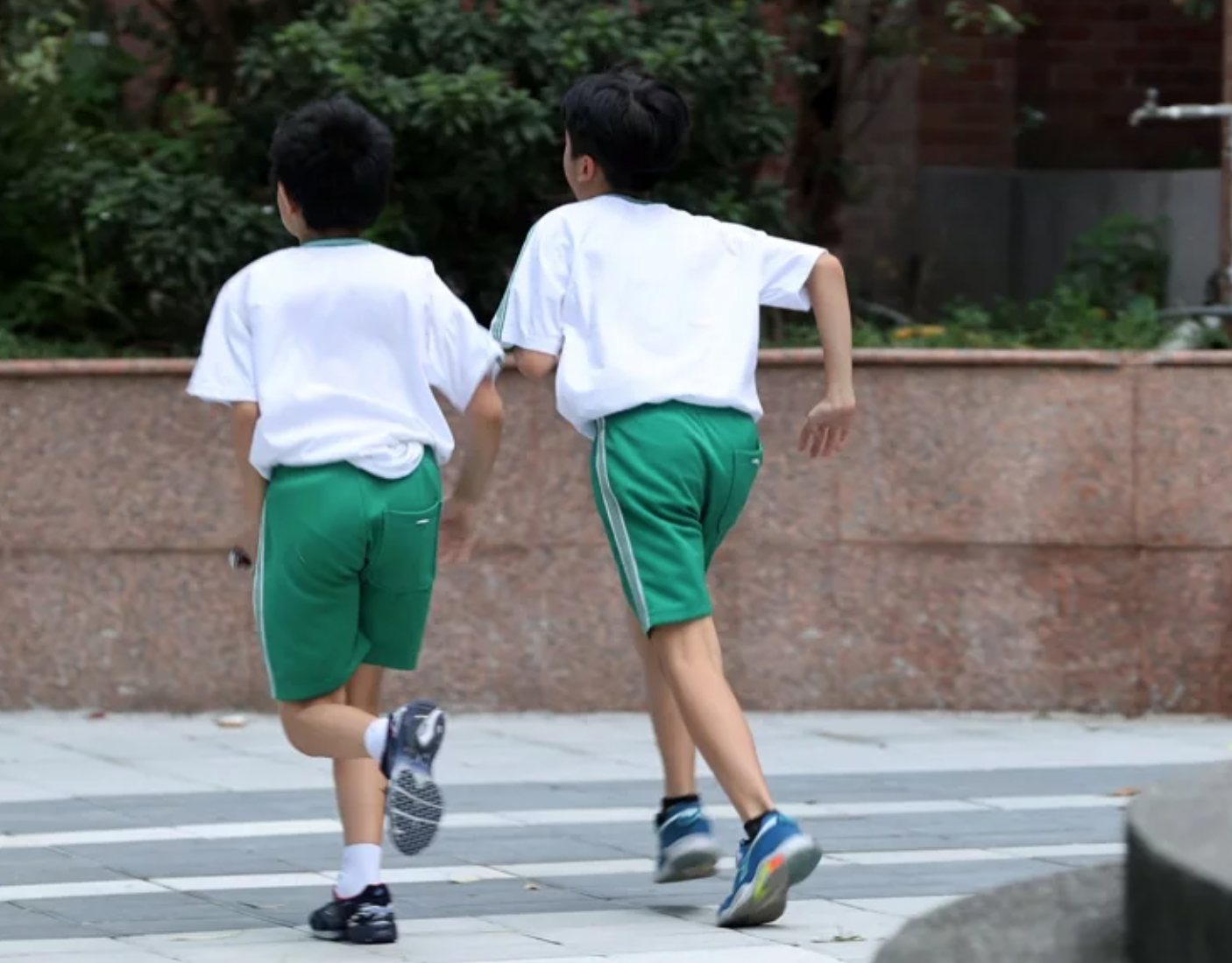 晚自習剛結束！新店15歲男學生「5樓墜落身亡」　校方悲曝輕生原因