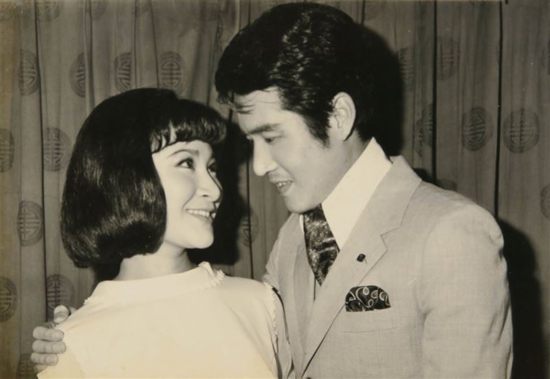 50多年演藝人生落幕！本土劇一哥「年輕帥照首曝」完勝韓國歐爸　「和太太是高顏值夫妻」是演藝圈楷模