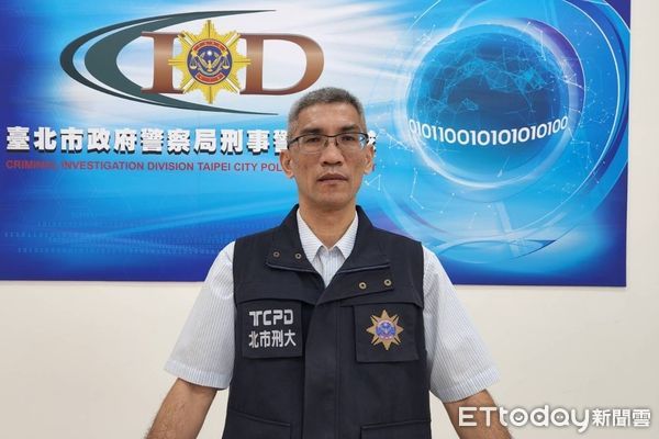 北捷隨機傷人！灰髮口罩伯「第一時間奪刀壓制」全網狂讚　低調離去「身分背景曝光」：我只是做我該做的