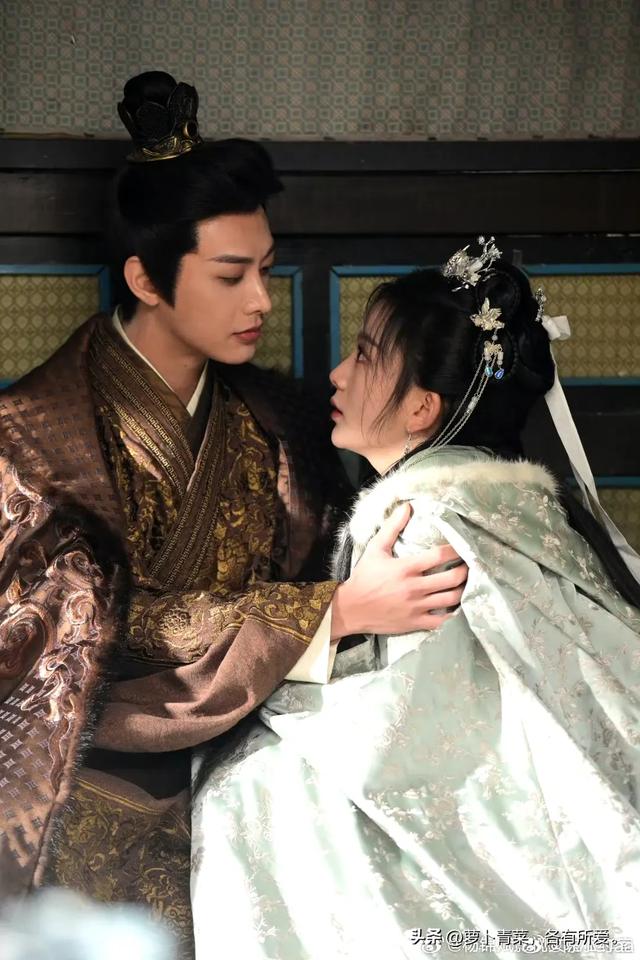 高鐵站務員「因長得太帥」丟了飯碗！跑去當演員「1年後近況驚呆」