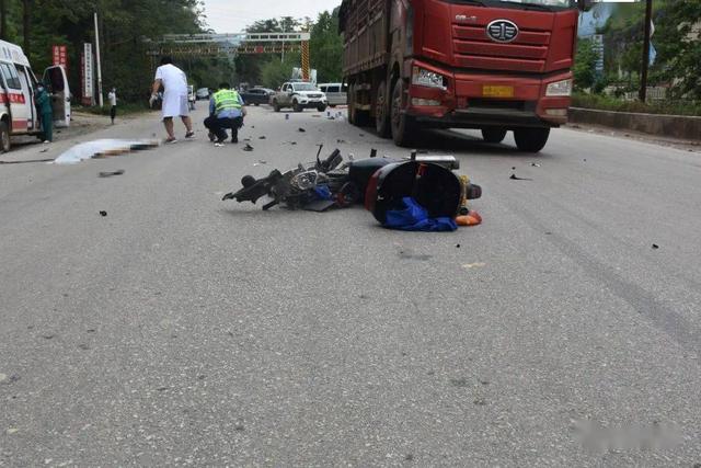 去買孫子愛吃的路上出車禍！兒子趕來卻冷回：「全家人不工作都陪你，我小孩不用養了嗎？」