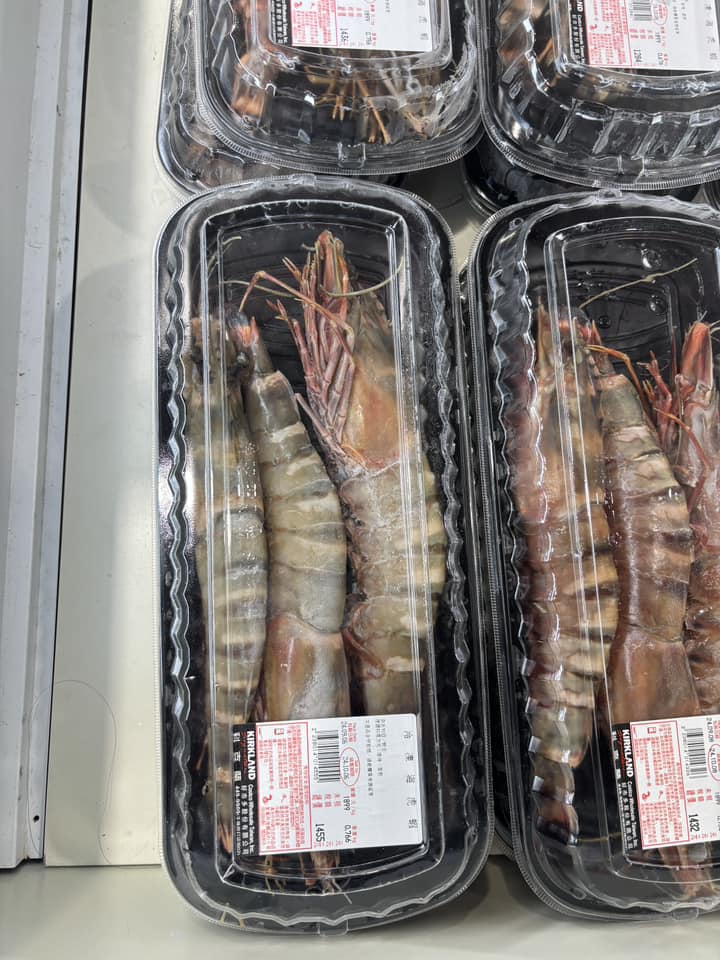 好市多買海虎蝦！剖開一看「裡面藏大坨黑泥」　她嚇壞急問「這能吃嗎？」老饕大讚：這極品欸