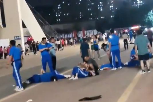 35死43重傷！他發瘋「開車狂撞體育館」　警曝他行兇原因：「不爽他老婆」